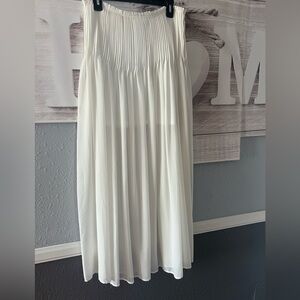Sans Souci White Pleated Maxi Skirt - Sz L
